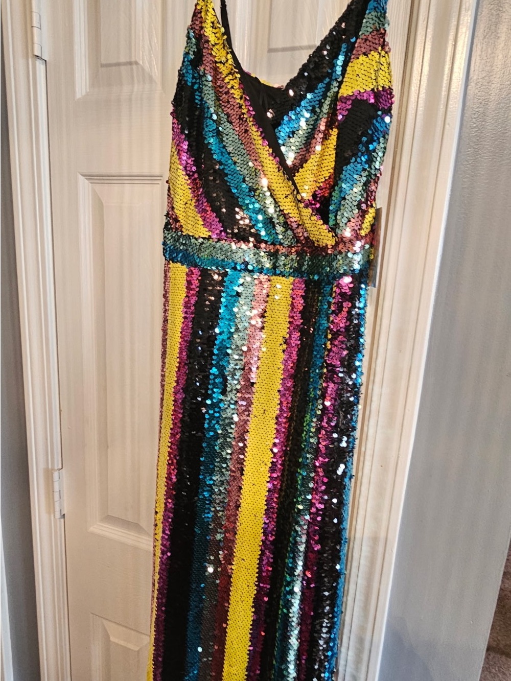 NWT Adelyn Rae Multicolored Sequins Dress